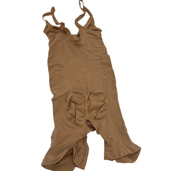 Skims Seamless Sculpting Mid Thigh Bodysuit NWOT Size Large - Picture 4 of 6